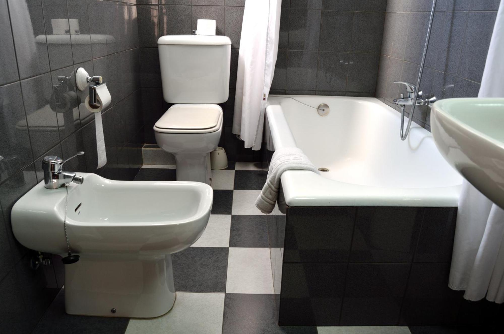 Hostal Cortes Cuenca  Bagian luar foto