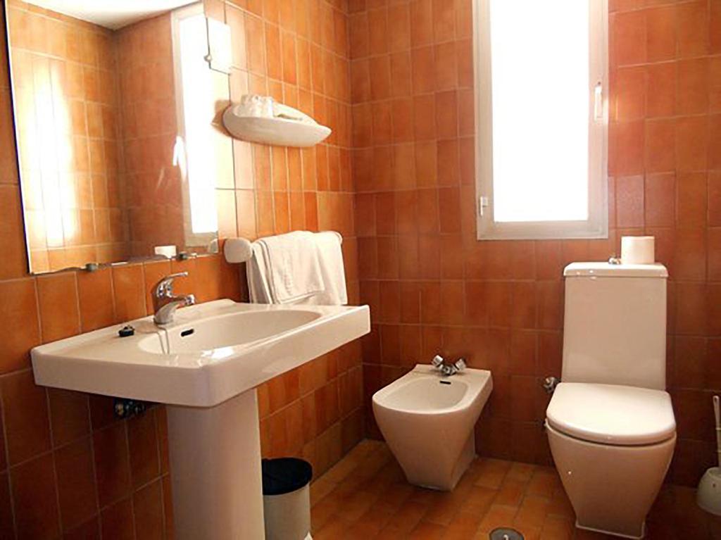 Hostal Cortes Cuenca  Bagian luar foto
